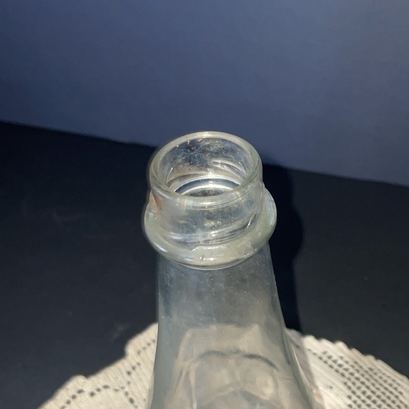 Two Vintage Heinz Glass Ketchup Bottles Canada Collectibles Prop Decor - Picture 6 of 12